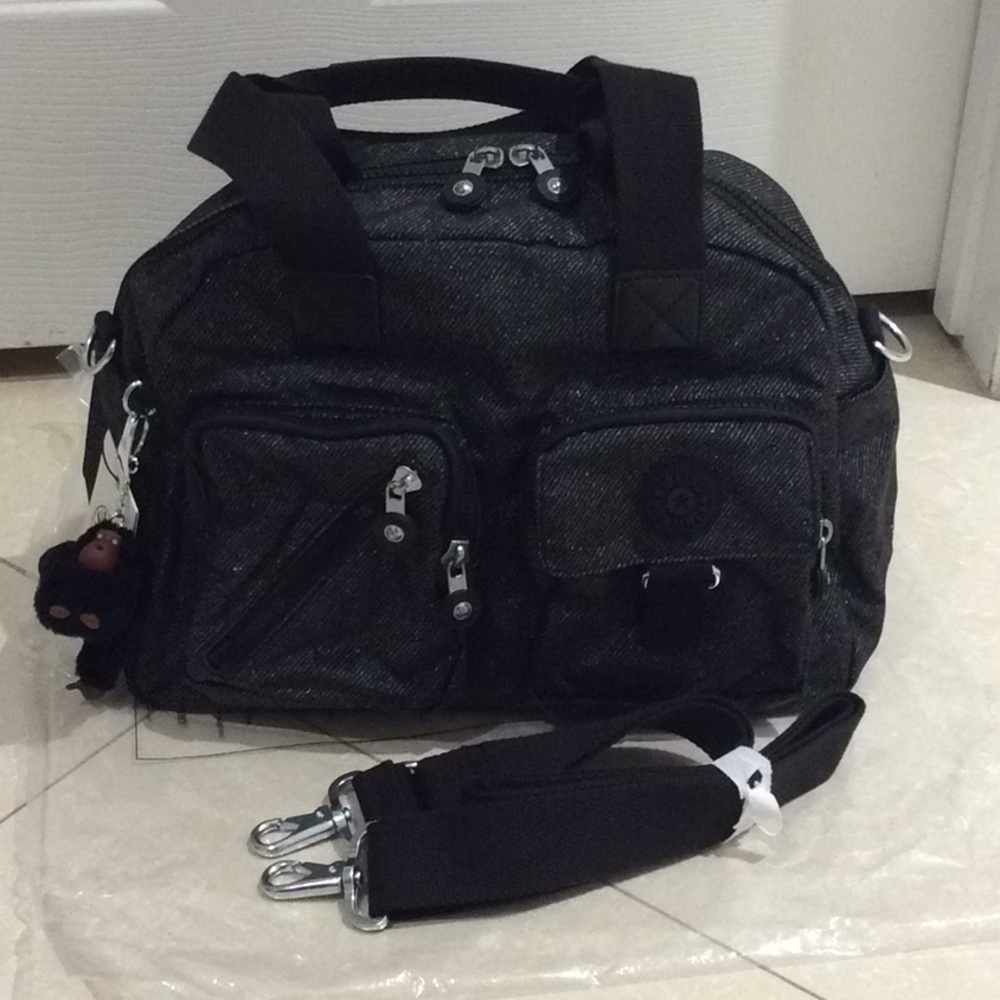 $0LD New Kipling Galaxy Twist Hand Crossbody bags
